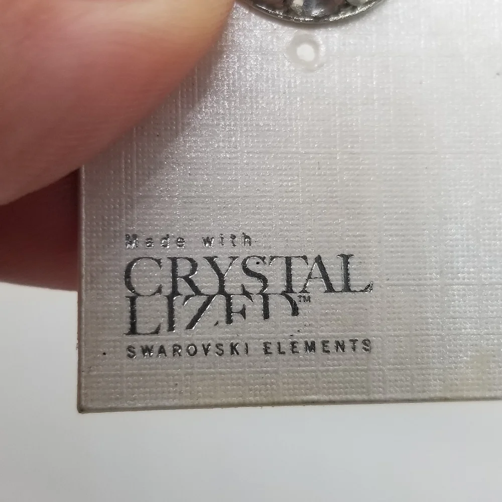 Crystal Avenue black rivoli